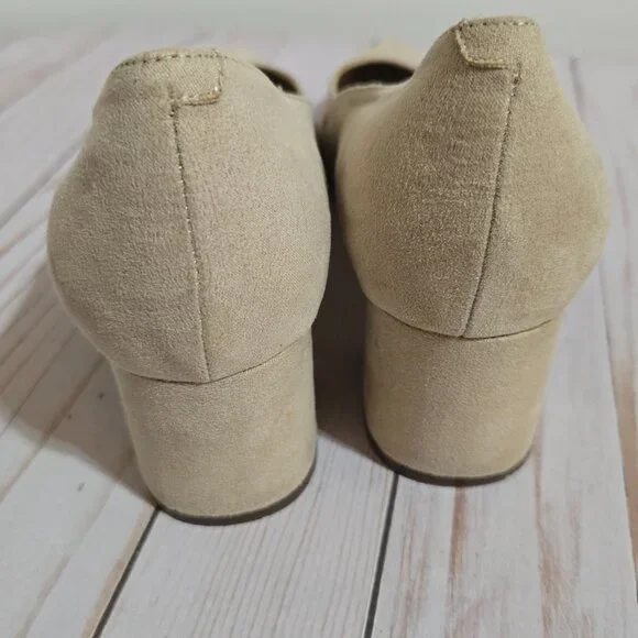 CLEARANCE • Unisa• Pumps • Size 11 - Picture 3 of 13